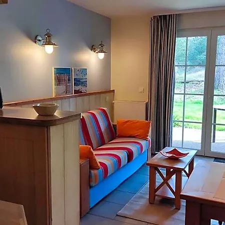 Apartahotel Argousiers 8 *